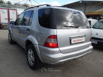 Mercedes-Benz Classe G ML 320 CAT 224 CV Grigio usata Qualiano