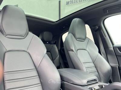 Porsche Cayenne Coupè 3.0 340cv TIPTRONIC TETTO PANORAMICO ITALIANA Nero usata Pomigliano d'Arco