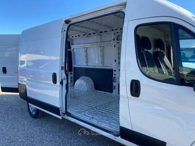 Peugeot Boxer 333 2.2 bluehdi 140cv S&S L3H2 + IVA Bianco usata Marino