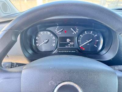 Opel Vivaro  Bianco usata Marino