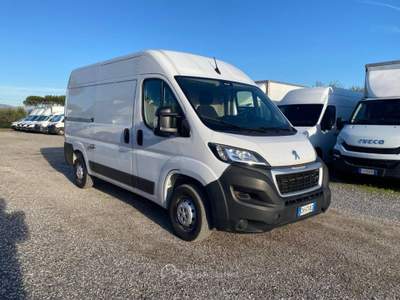 Peugeot Boxer 330 2.2 bluehdi 140cv S&S L2H2 Bianco usata Marino