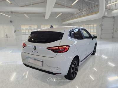 Renault Clio RENAULT CLIO 1.5 DCI BLUE 74KW EVOLUTION 5 PORTE BERLINA usata Roma