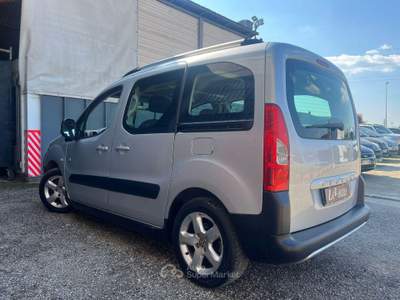 Peugeot Partner - Partner - 1.6 HDi 90CV Premium Argento usata Prato