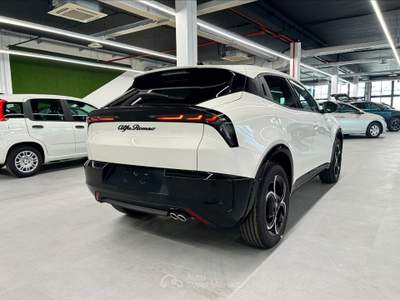 Alfa Romeo Junior  1.2 136 cv hybrid edct6 Bianco usata Torino
