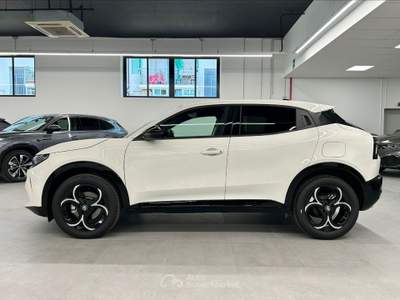Alfa Romeo Junior  1.2 136 cv hybrid edct6 Bianco usata Torino