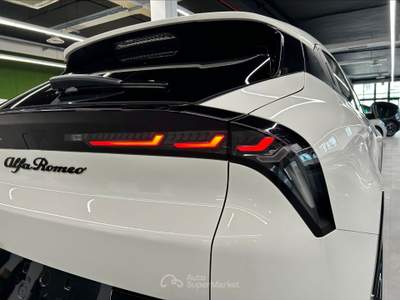 Alfa Romeo Junior  1.2 136 cv hybrid edct6 Bianco usata Torino