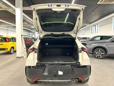 Alfa Romeo Junior  1.2 136 cv hybrid edct6 Bianco usata Torino