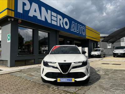 Alfa Romeo Junior  - 1.2 136cv hybrid speciale Bianco usata Torino