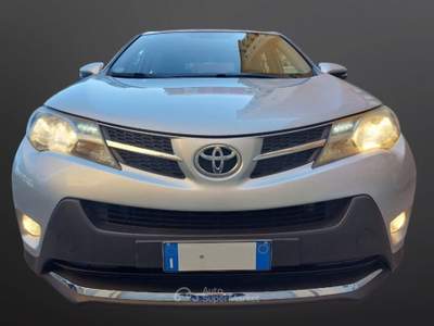 Toyota RAV4 RAV4 2.0 D-4D 2WD Active Grigio usata CASTELDACCIA