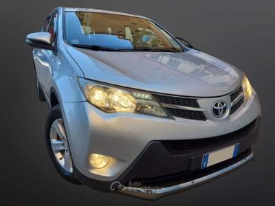 Toyota RAV4 RAV4 2.0 D-4D 2WD Active Grigio usata CASTELDACCIA
