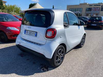 Smart ForTwo 70 1.0 twinamic Passion Bianco usata Sinalunga