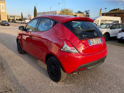 Lancia Ypsilon 1.2 69 CV 5 porte GPL Ecochic Silver Rosso usata Sinalunga