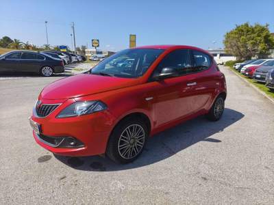 Lancia Ypsilon 1.0 FireFly 5 porte S&S Hybrid Ecochic A. Ferretti Bianco usata Milazzo