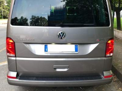 Volkswagen Caravelle 2.0 TDI 150CV DSG PC Comfortline 4X4 Grigio usata Torino