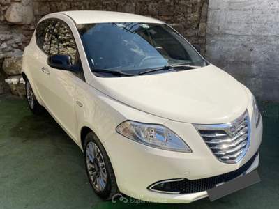 Lancia Ypsilon RATE / FINANZIAMENTI Bianco usata Benevento