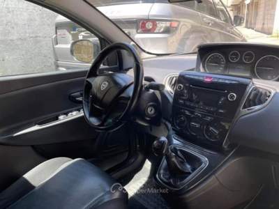 Lancia Ypsilon RATE / FINANZIAMENTI Bianco usata Benevento