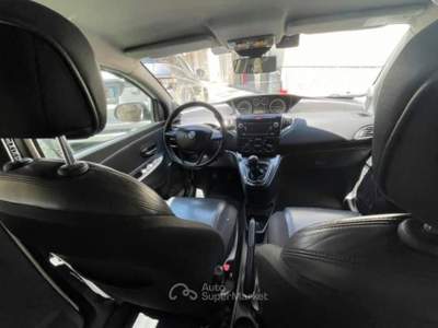 Lancia Ypsilon RATE / FINANZIAMENTI Bianco usata Benevento