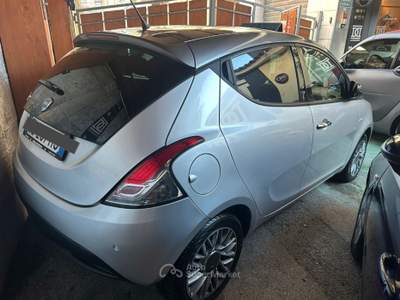 Lancia Ypsilon / BI colore / FINANZIAMENTI Grigio usata Benevento