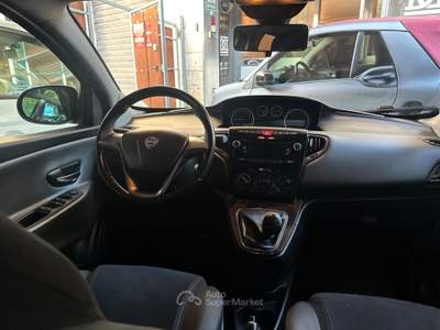 Lancia Ypsilon / BI colore / FINANZIAMENTI Grigio usata Benevento