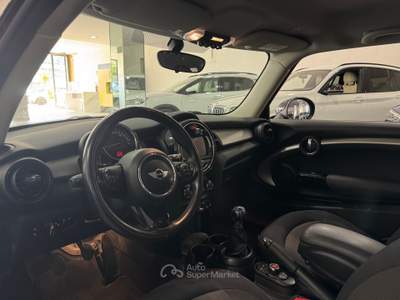 MINI One Mini 1.5 95cv 3 Porte Nero usata Pozzuoli