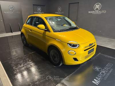 Fiat 500 1.0 Hybrid 'Torino' Oro usata Bastia Umbra