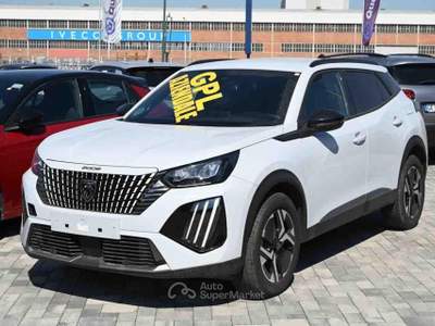 Peugeot 2008 PureTech 100 S&S Allure GPL Bianco usata Pianezza
