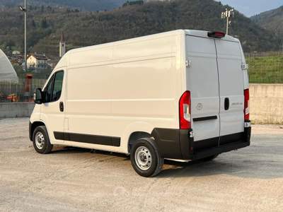 Fiat Ducato 33 2.2 Mjt 120CV PM-TM Furgone Telecamera Bianco usata Arsiè
