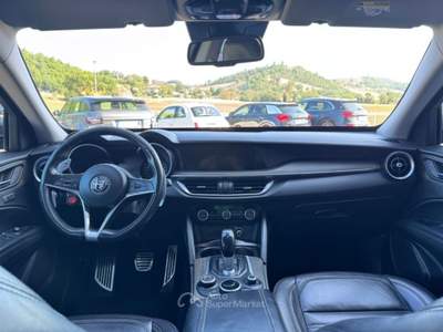 Alfa Romeo Stelvio 2.0 Turbo 280 CV AT8 Q4 Super Full Black 4x4 Nero usata Sant'Angelo in vado
