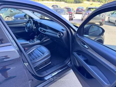 Alfa Romeo Stelvio 2.0 Turbo 280 CV AT8 Q4 Super Full Black 4x4 Nero usata Sant'Angelo in vado