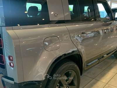 Land Rover Defender 110 3.0D I6 250 CV AWD X-Dynamic HSE IVA ESPOSTA Grigio usata Sant'Angelo in vado