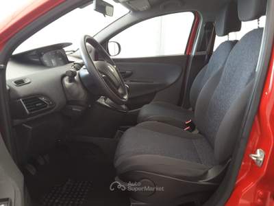 Lancia Ypsilon 1.0 70cv Hybrid Ecochic Silver *solo 29.600 Km* Rosso usata Firenze