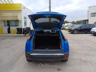 Peugeot 2008 PEUGEOT 2008 BLUEHDI 130 EAT8 ALLURE PACK S/S AUTO CROSSOVER usata Pozzuoli