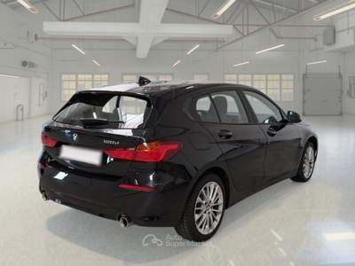 BMW Serie 1 120d BMW SERIE 1 120D BUSINESS ADVANTAGE AUT. 5 PORTE BERLINA usata Casei Gerola