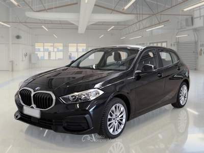 BMW Serie 1 120d BMW SERIE 1 120D BUSINESS ADVANTAGE AUT. 5 PORTE BERLINA usata Casei Gerola