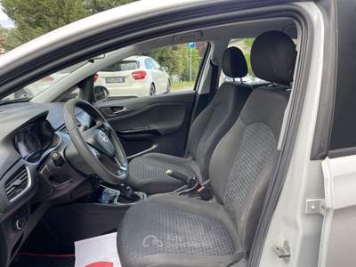 Opel Corsa GPL Tech 5 porte n-Joy NEO PATENTATI Bianco usata Perugia