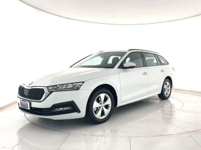 Skoda Octavia Octavia wagon 2.0 tdi evo executive 150cv dsg full led Bianco usata Ghedi