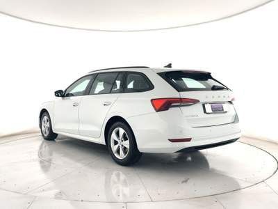 Skoda Octavia Octavia wagon 2.0 tdi evo executive 150cv dsg full led Bianco usata Ghedi