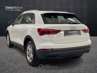 Audi Q3  - q3 35 2.0 tdi business advanced Bianco usata Montecosaro
