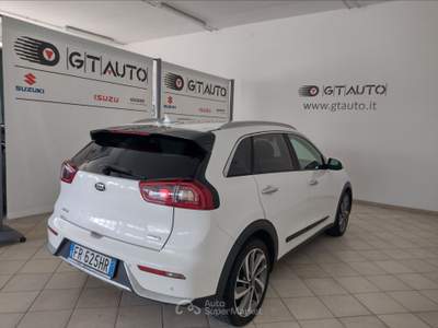 Kia Niro  1.6 gdi dct hev style Bianco usata Pisa