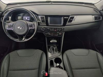 Kia Niro  1.6 gdi dct hev style Bianco usata Pisa