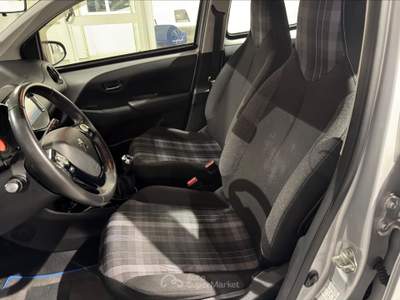 Peugeot 108  - vti 72 5 porte allure Grigio usata Torino