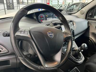Lancia Ypsilon  - ypsilon 1.2 69 cv 5 porte gpl ecochic silver Grigio usata Torino