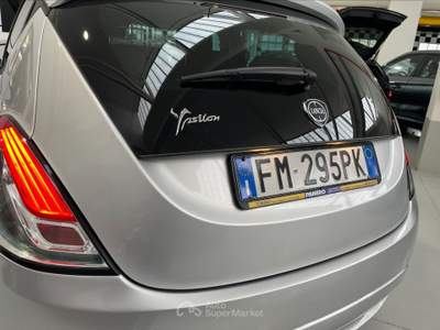 Lancia Ypsilon  - ypsilon 1.2 69 cv 5 porte gpl ecochic silver Grigio usata Torino