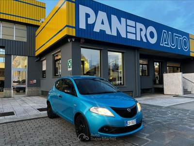 Lancia Ypsilon  - ypsilon 1.0 firefly 5 porte s&s hybrid maryne Blu/Azzurro usata Torino