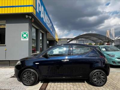 Lancia Ypsilon  - ypsilon 1.2 69 cv 5 porte gpl ecochic gold Blu/Azzurro usata Torino