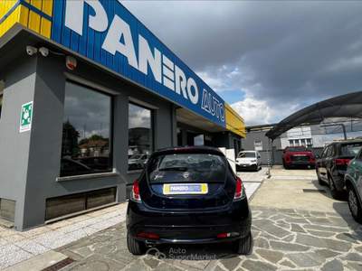 Lancia Ypsilon  - ypsilon 1.2 69 cv 5 porte gpl ecochic gold Blu/Azzurro usata Torino
