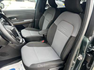 Dacia Jogger  1.0 tce gpl 100 cv 5 posti extreme up Verde usata Torino