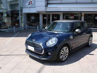 MINI Cooper 1.5 7SEVEN Blu/Azzurro usata Nova Milanese MINI Cooper 1.5 7SEVEN Blu/Azzurro usata Nova Milanese