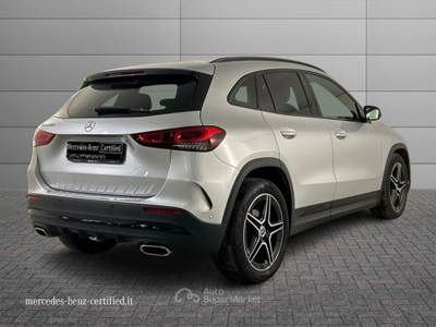 Mercedes-Benz GLA 180 D Premium 8G-DCT Argento usata Brescia