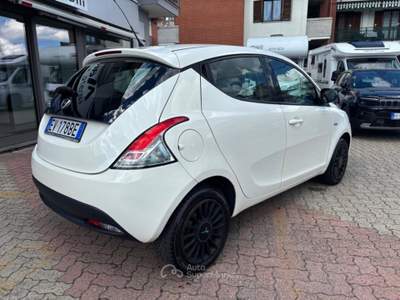 Lancia Ypsilon 1.2 69CV 5P Elefantino UNICO PROPRIETARIO Bianco usata Boves